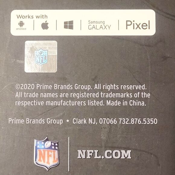NFL Chicago Bears Wireless Charging Power Bank 5K mAh 10 Watt Suction Cups New - Picture 6 of 10